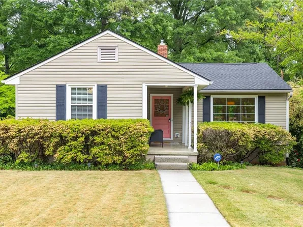 2012 Bluemont Dr, Greensboro, NC 27408