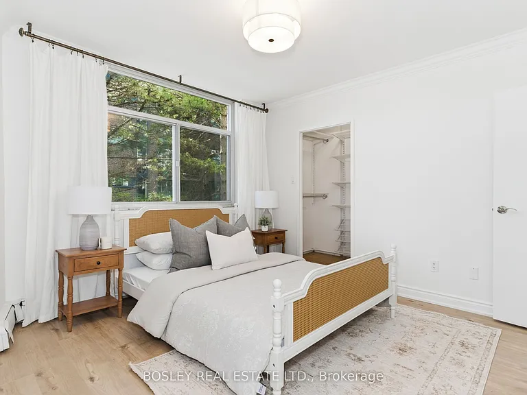 335 Lonsdale Rd #210 — Photo 18