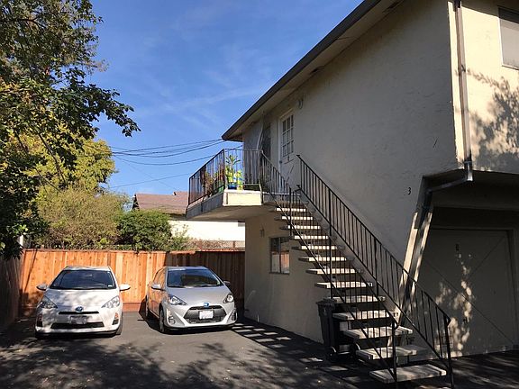 5th image of 318 Elwood St