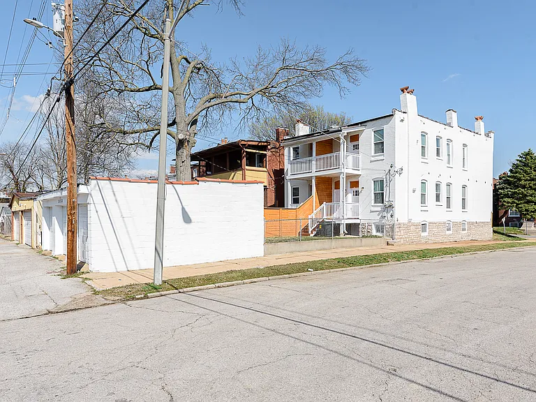 3151 Michigan Ave #A — Photo 41