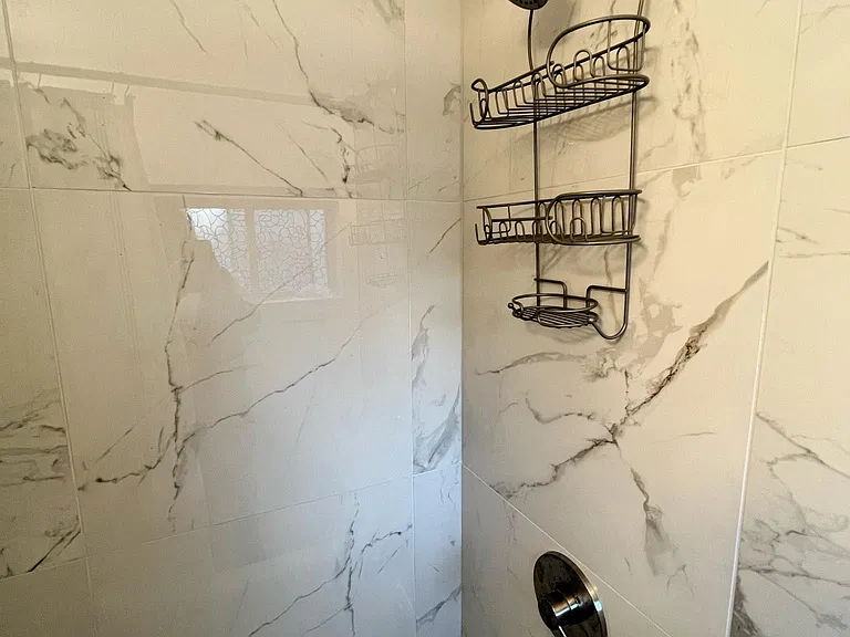 2203 Catharine St #1 — Photo 19