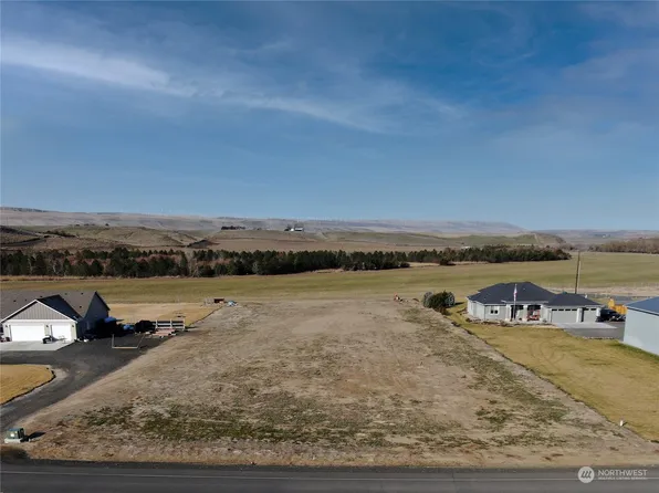 574 Touchet-Gardena Road, Touchet, WA 99360
