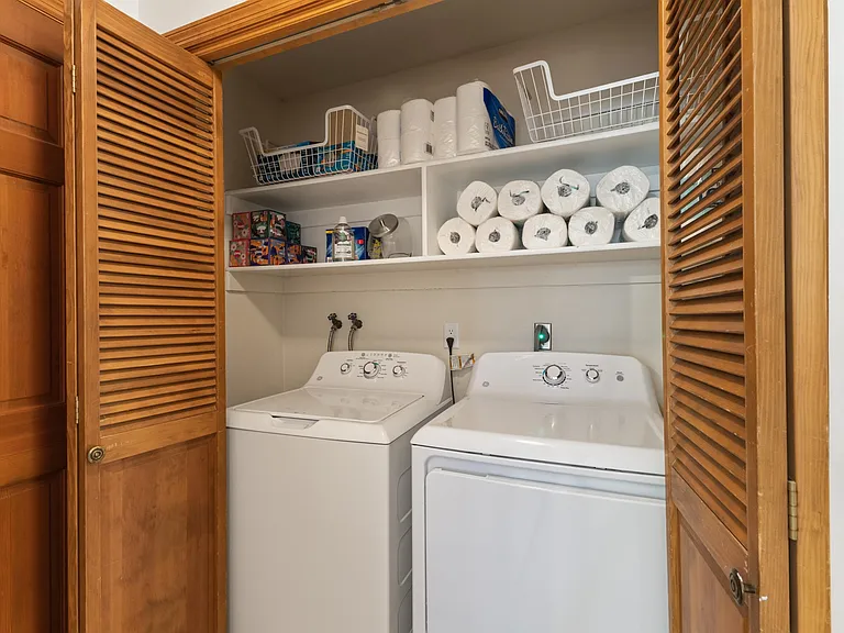 1711 W Koch St — Photo 13