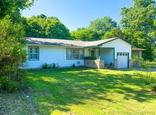 818 Ridge Dr, Sand Springs, OK 74063