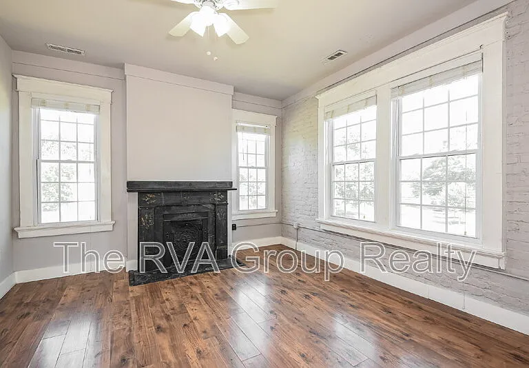 3300 Midlothian Tpke #B — Photo 3