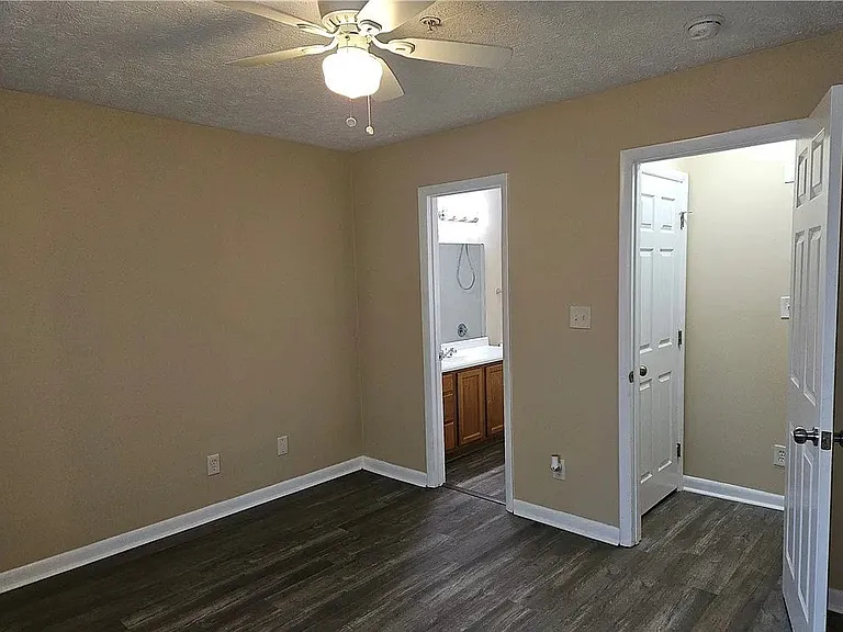 3375 Galleria Dr #7 — Photo 11