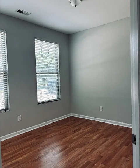 4499 Middletown Dr — Photo 28