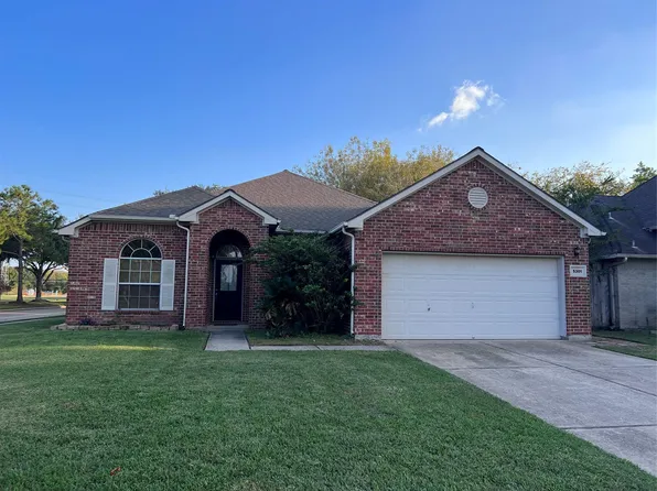 5301 Carefree Dr, League City, TX 77573