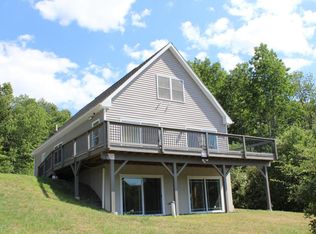 594 Cliff St, Honesdale, PA 18431