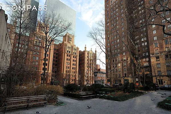 Sold by Compass | media 17