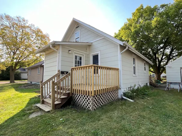 516 E Spring St, Redwood Falls, MN 56283