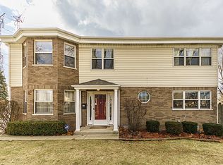 9126 Shermer Rd, Morton Grove, IL 60053