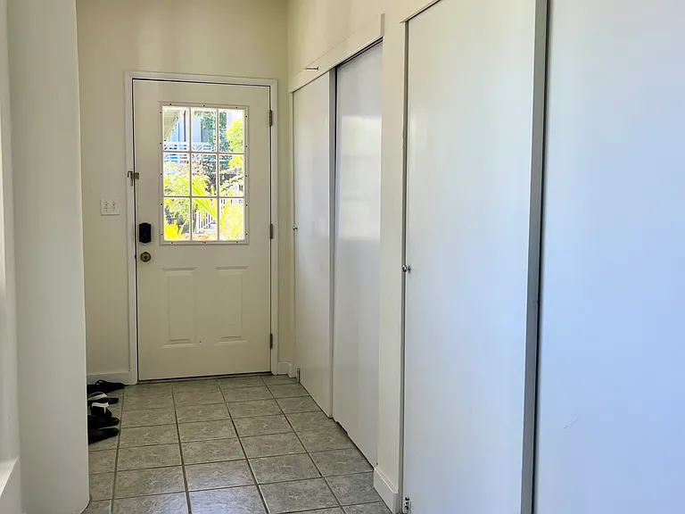 1006 Koohoo Pl #B — Photo 5