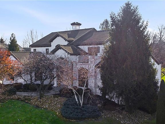 3rd image of 5015 W 147th St