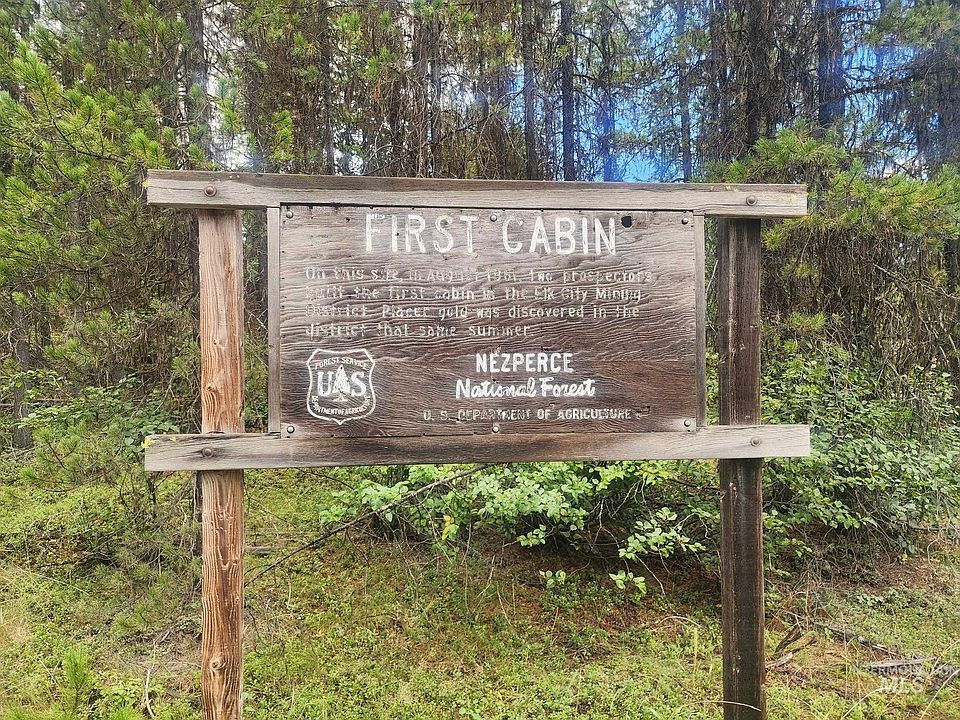 2nd image of Wheeler Mountain Rd