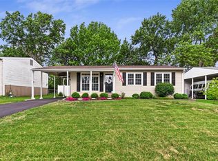 2865 Sugar Tree Ln, Maryland Heights, MO