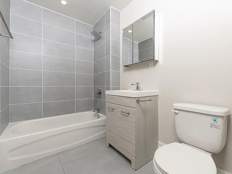 1044 Bedford Ave #5D — Photo 7
