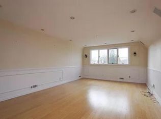 383 Winchester Ave #2, Staten Island, NY 10312