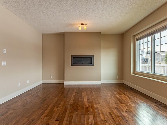 4th image of 4906 Crabapple Ln SW