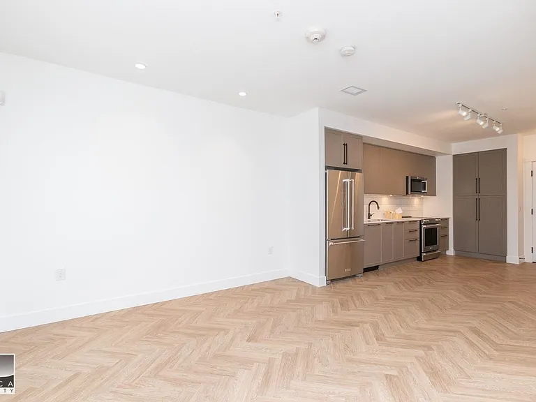9278 Slopes Mews #2 — Photo 11