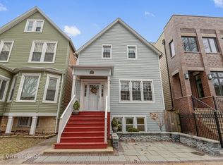 3705 N Hermitage Ave, Chicago, IL 60613