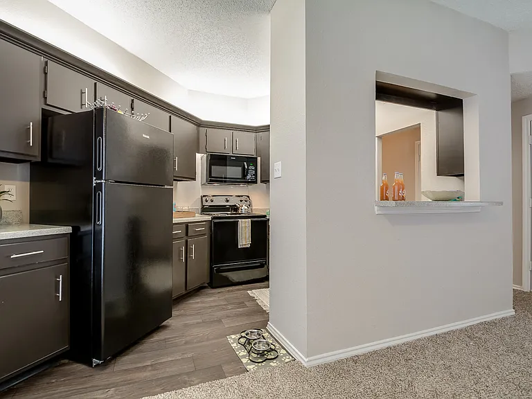 Summerstone Apartments — Photo 19