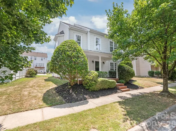 11705 Kingsley View Dr, Charlotte, NC 28277
