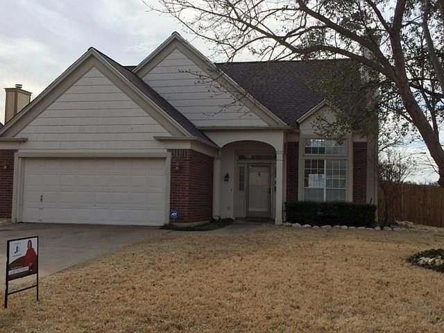 2nd image of 2641 Dahlia Dr