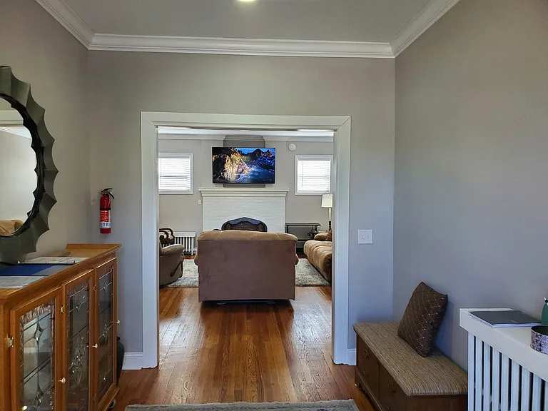 210 S Lynn Ave — Photo 61