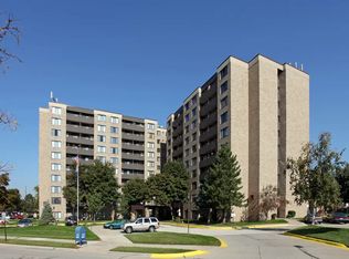6120 Middlebelt Rd #11065, Garden City, MI 48135