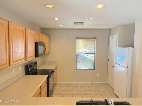 21176 E Avenida Del Valle, Queen Creek, AZ 85142
