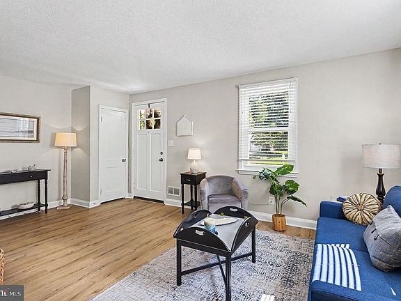 5th image of 2505 Hillford Dr