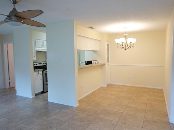 3rd image of 10616 Mellow Mdws APT 7D