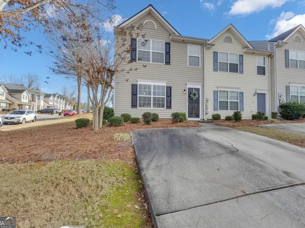 127 Chastain Cir, Newnan, GA 30263
