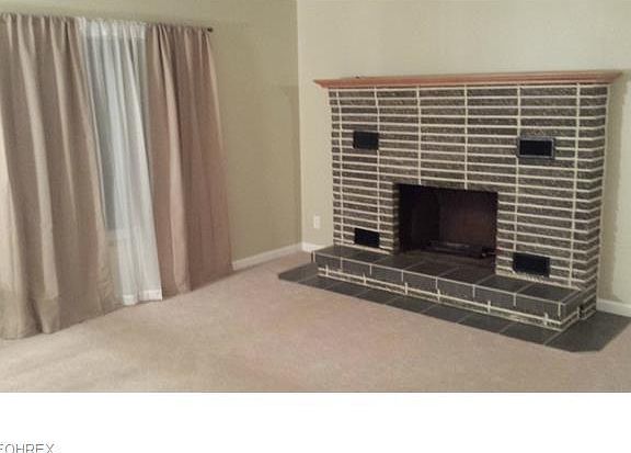 4th image of 27191 Glouchester Dr