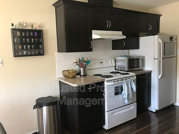 3rd image of 10442 67th Ave NW