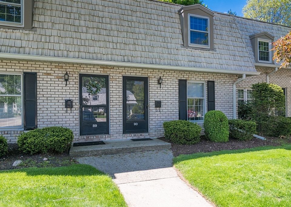 1st image of 90 Plantation Dr