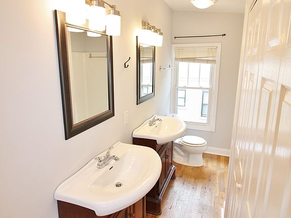4th image of 1711 Villa Pl #B