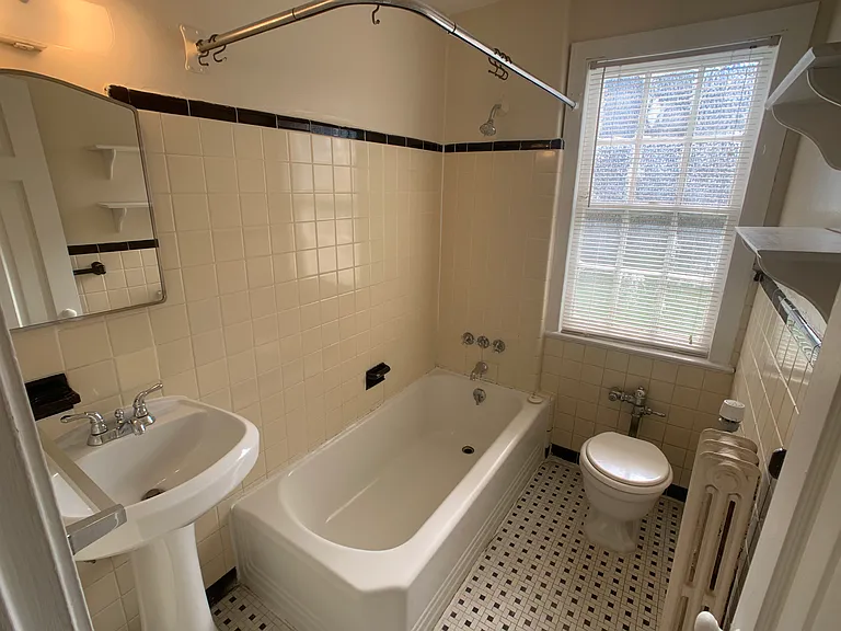 2828 Thornhill Rd #302B — Photo 26