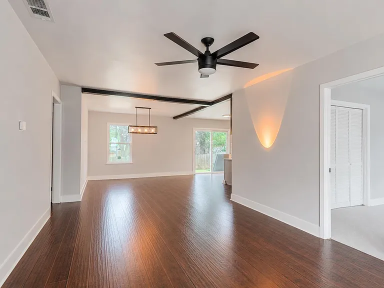 9706 Cottle Dr — Photo 15