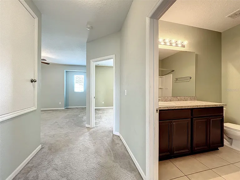 2572 Limerick Cir — Photo 29