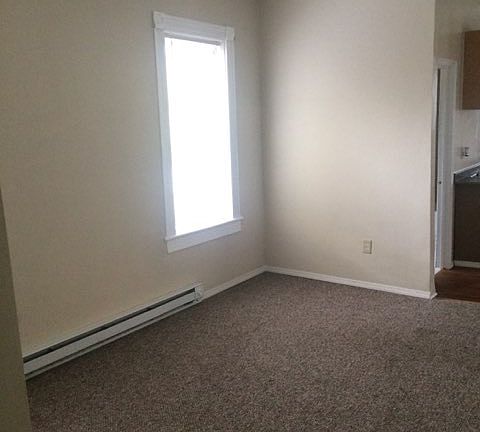 3rd image of 55 Lincoln Pl #1