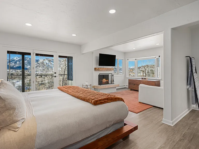 182 Bennett Pl — Photo 24