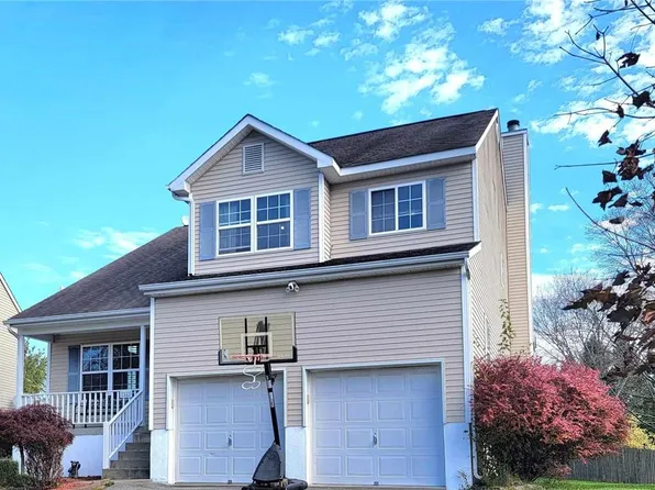 44 Alexander Drive, Washingtonville, NY 10992