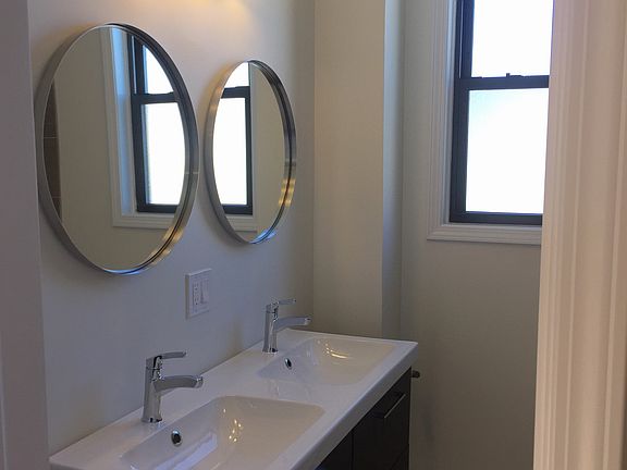 5th image of 2335 W Charleston St #3