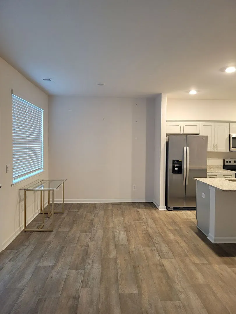 Spacious 4BR Townhome in Greensboro (Reedy Fork Community) — Photo 4