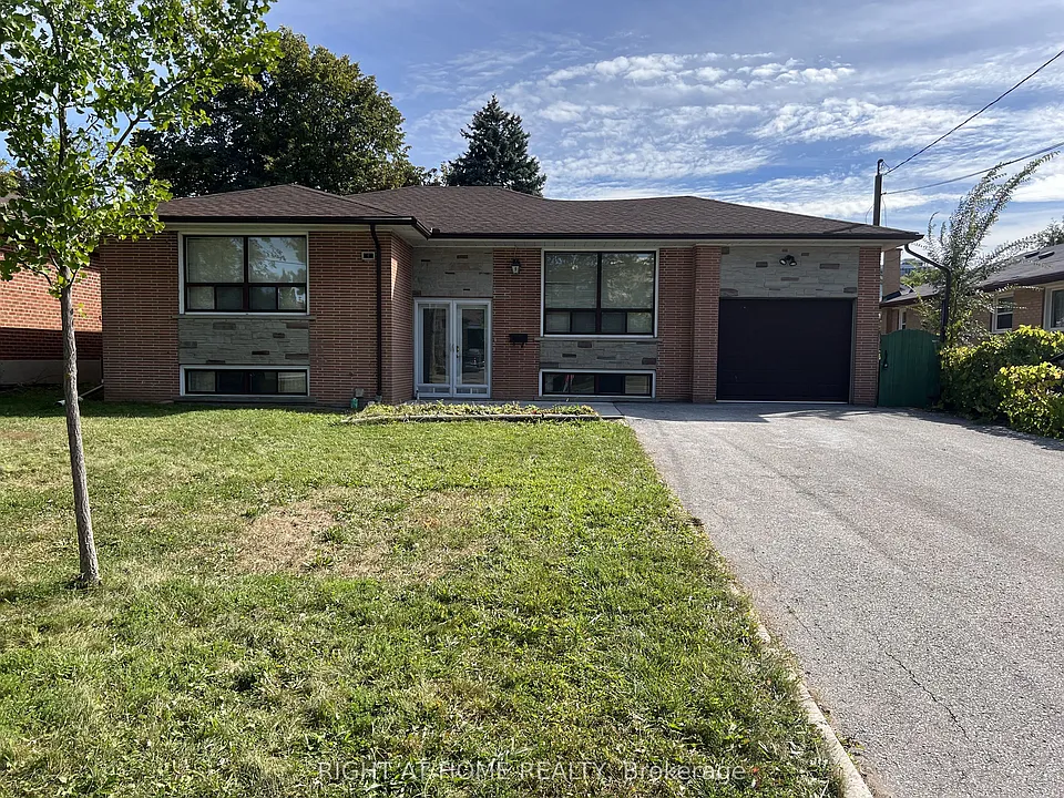 9 Dewlane Dr #MAIN FLOOR