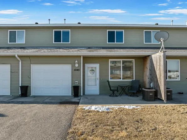 1345 34th Ave SE, Minot, ND 58701