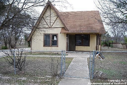 4th image of 919 W Baetz Blvd
