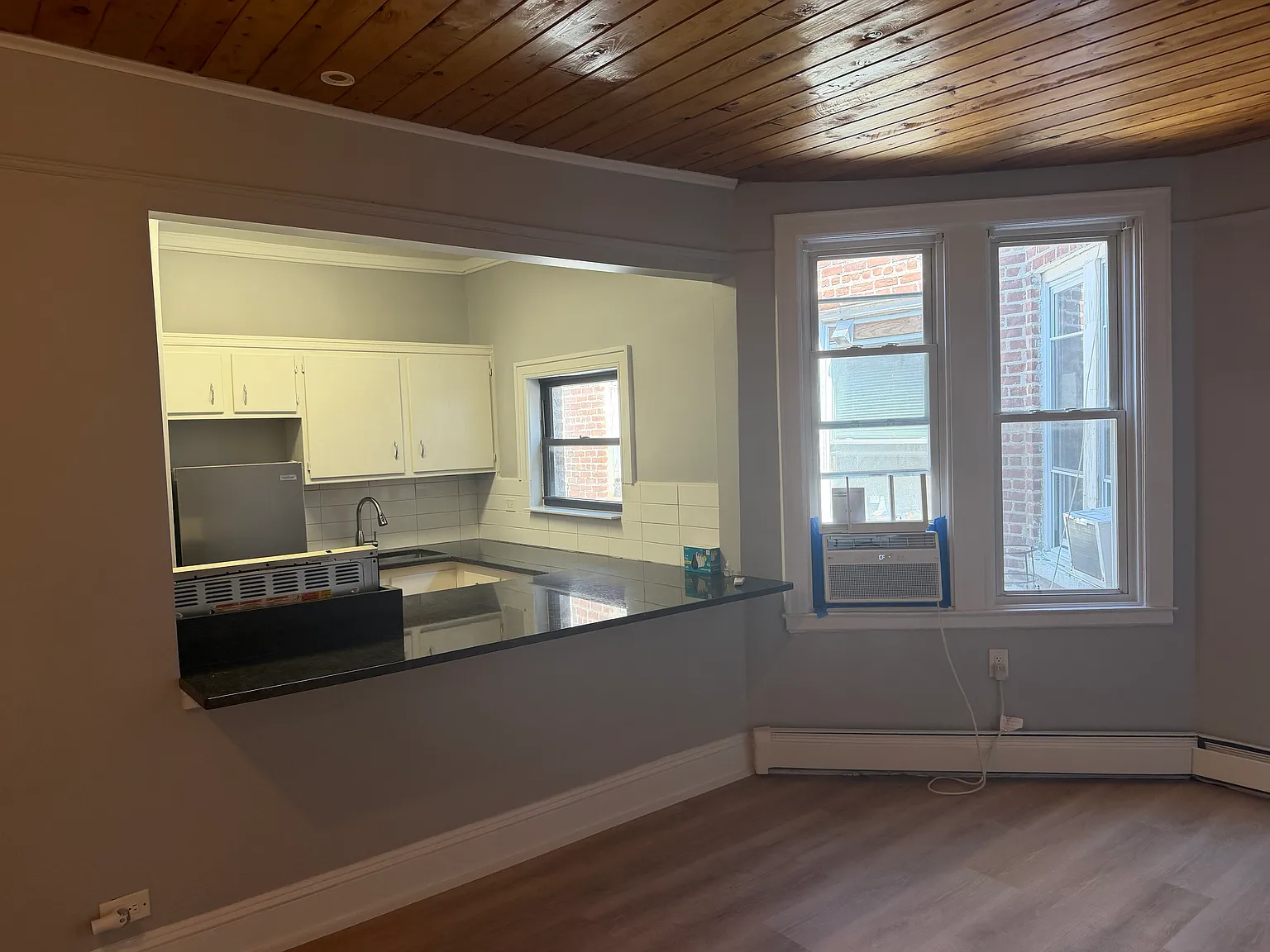 1 bed, 700 sqft, $2,750 — Photo 3